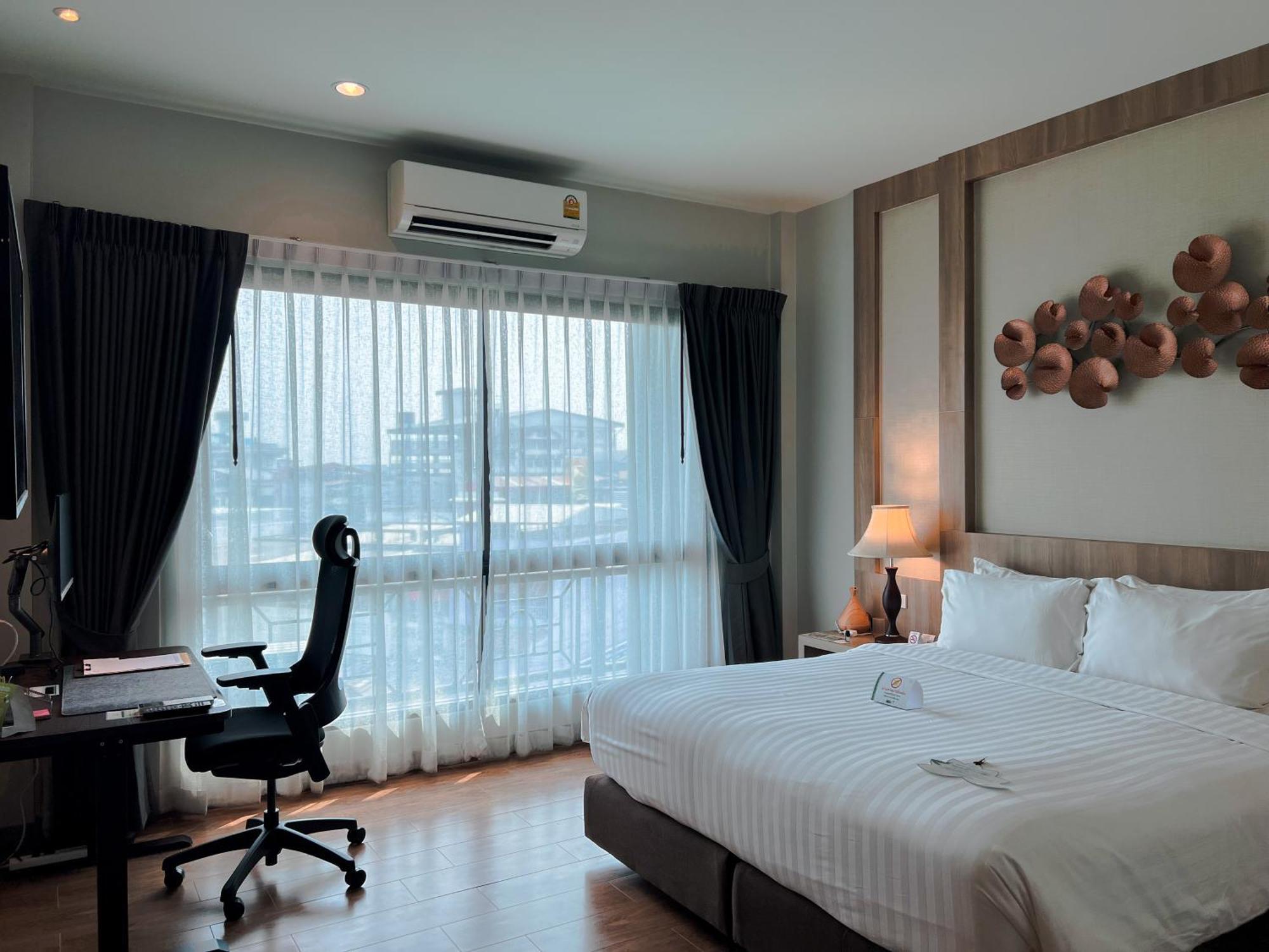 Civilize Hotel Udon Thani Exterior foto